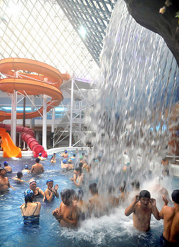 �����C��ˮ��(ch��ng)����ĳ��rȺ���ߺ�&ldquo;���r�ڄ�(d��ng)�h�f�q&rdquo;��(���ڄ�(d��ng)�����DƬ)