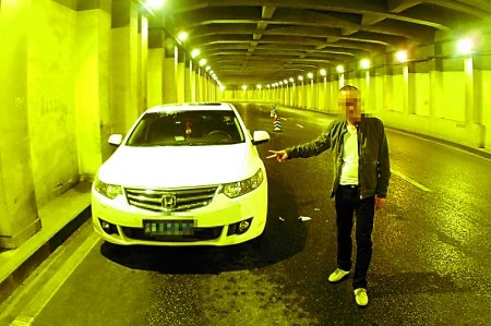 �~ĳ��܇ǰ�[���������֡� �ϰ��������D