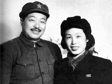     �R��Ԫ���c����Ѧ����