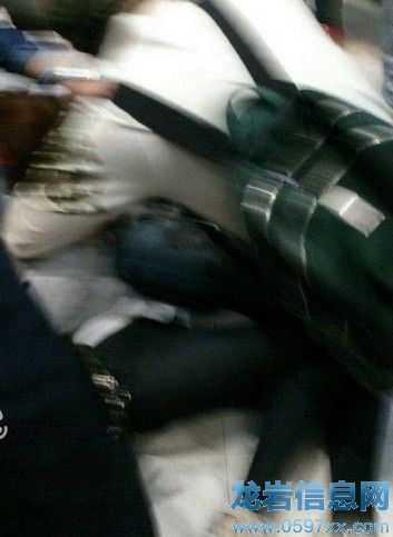 �ٕr(sh��)������ٳ���Jessica����������ײ�ڗU