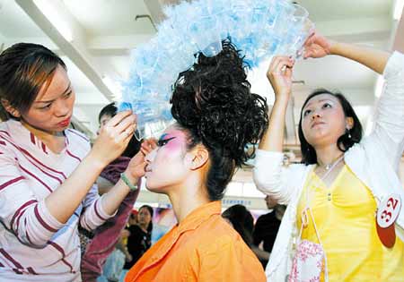 ���գ��ؑc��ꐼ�ƺչ�[��������ِ�x�����ڞ�ģ�؃����l(f��)�͡� ӛ���־���z